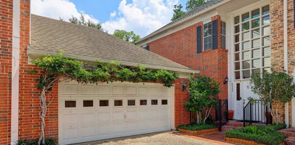 2117 Bering Drive, Houston
