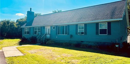8039 High  Street, Montezuma