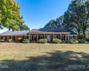 627 Isle Of Pines  Road, Mooresville image