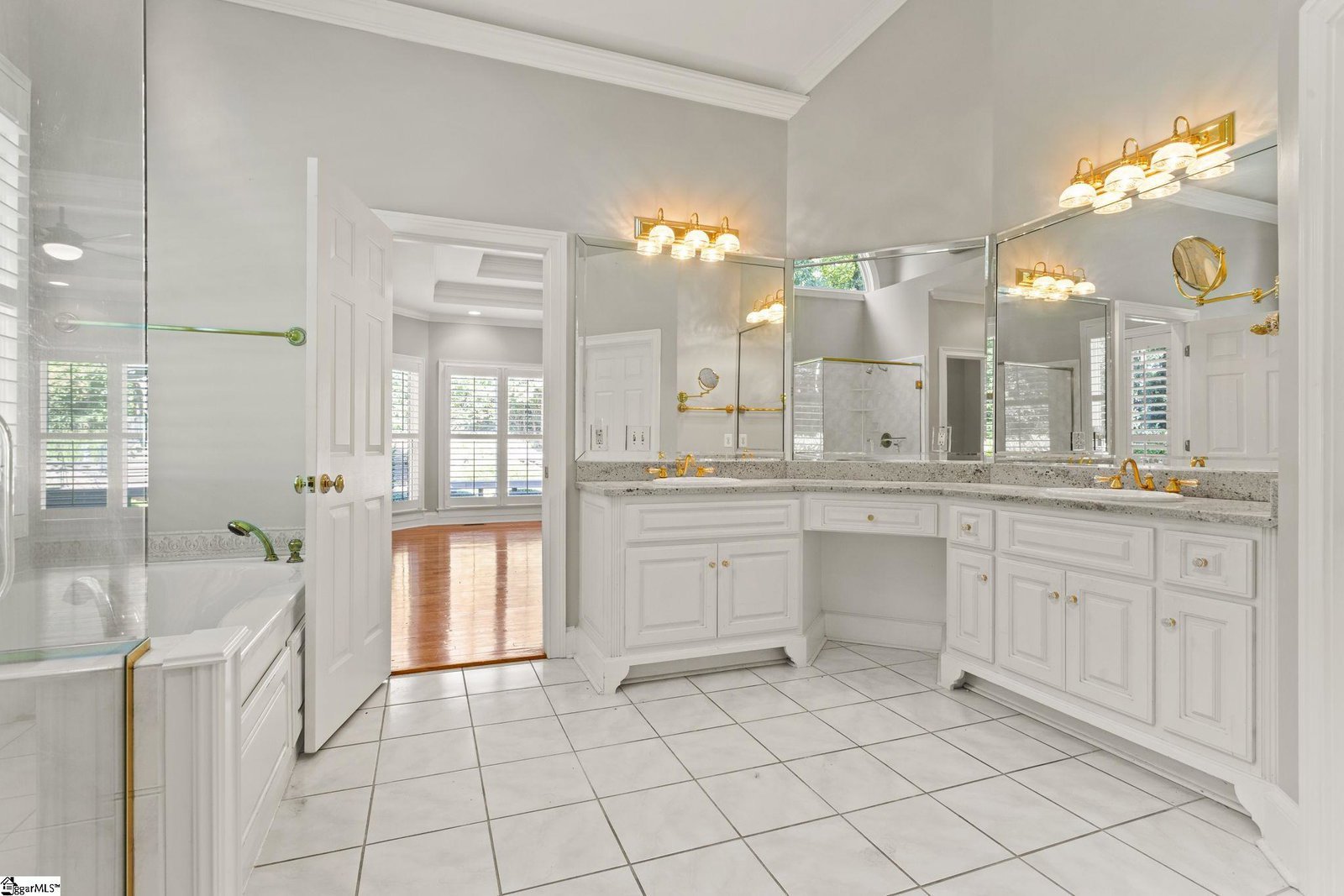 MLS 1514815 Spaulding Farm 522 Spaulding Lake Drive, Greenville