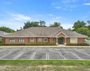 14801 FARMINGTON, Livonia image