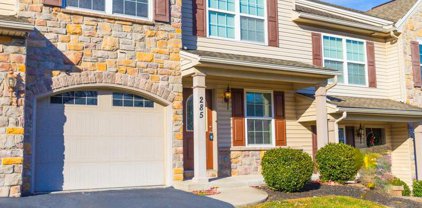 285 Fieldstone Ct Unit #96, New Cumberland