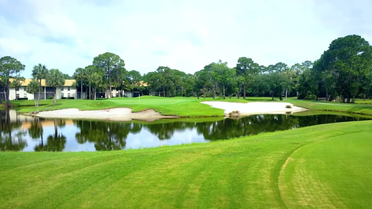 Regional golf lifestyle photo at The Meadows in Sarasota