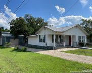 627 Altgelt St, Comfort image