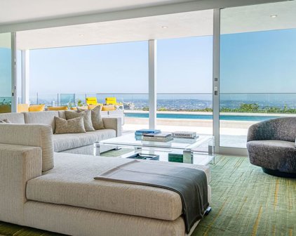1476 Carla, Beverly Hills