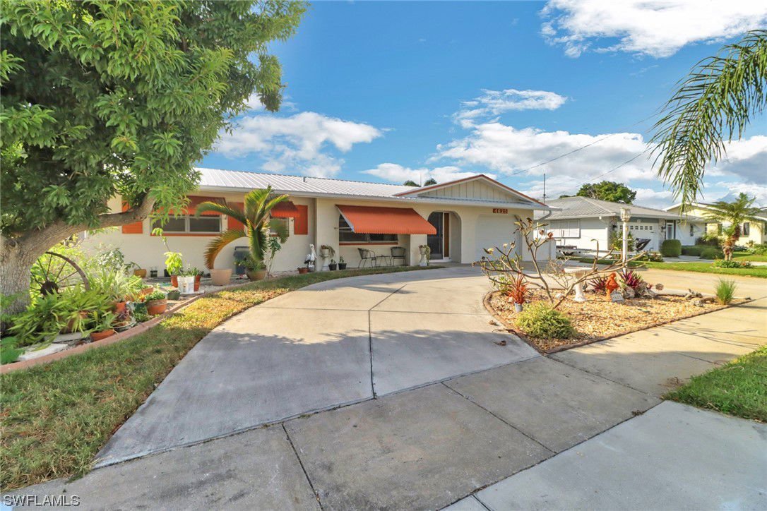 4625 Forest Glen Drive, North Fort Myers, 33903 MLS 223080383 North