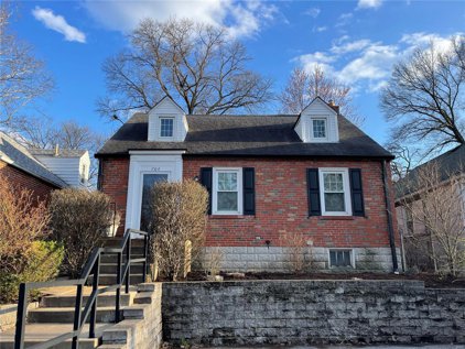 704 E Argonne  Drive, St Louis