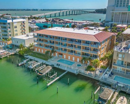 692 Bayway Boulevard Unit 401, Clearwater