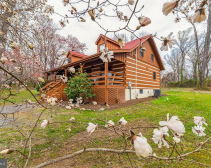 800 S 15th St, Purcellville