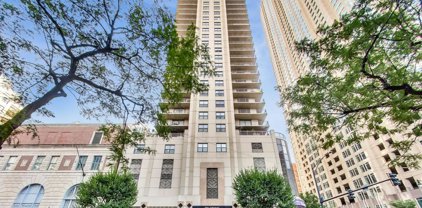635 N Dearborn Street Unit #2001, Chicago