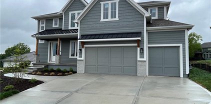7112 Richards Drive, Shawnee