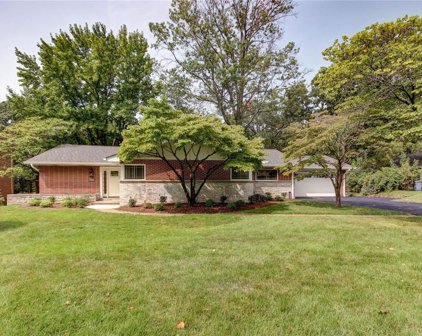 8822 Paragon  Circle, St Louis