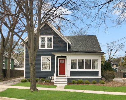 617 W Front Street, Wheaton