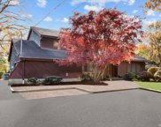 528 Vanderbilt Parkway, Dix Hills image