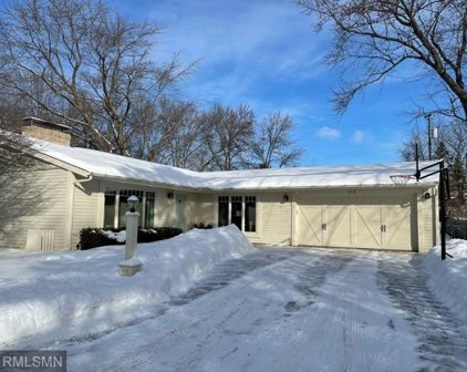 115 Ridgeview Drive, Wayzata