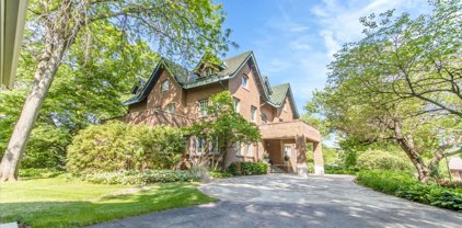 22W779 Sycamore Drive, Glen Ellyn