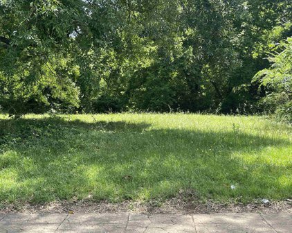 1223 S Main St, Cedartown