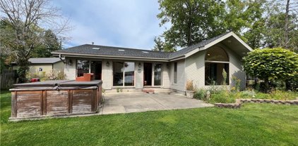 2228 E River  Road, Grand Island