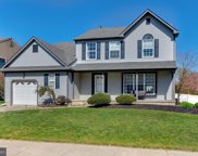 8 Grove Ct, Marlton image