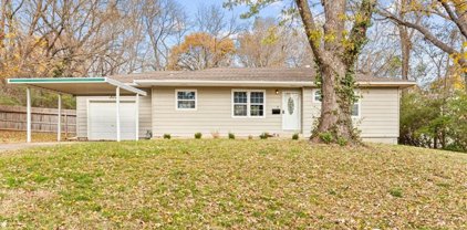 216 E 97th Street, Kansas City
