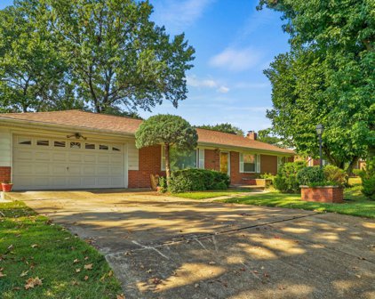6942 Willow Wood  Drive, St Louis