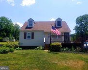 90 Village Way, Malvern image