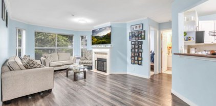 7171 121 Street Unit 114, Surrey