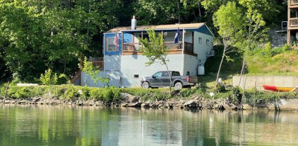 153 Beckwith Dr, Front Royal