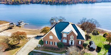 9615 Island Point  Road, Sherrills Ford