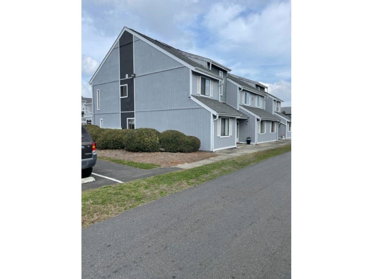 MLS 2303579 Baytree Golf Colony 3700 Golf Colony Lane Unit 8J, Little