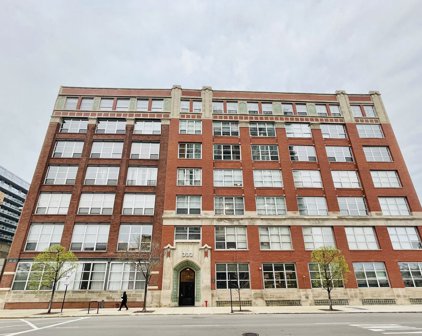 333 S Desplaines Street Unit #614, Chicago