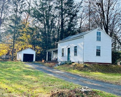 68 Mcclellan St, Amherst