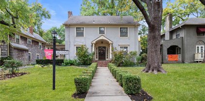 6106 Oak Street, Kansas City