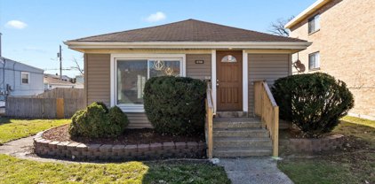 2022 S 15Th Avenue, Broadview