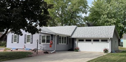 104 E Maple St, Canton