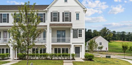 3230 Parade St, Mechanicsburg