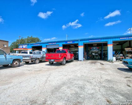 119 W Lindbergh Blvd, Universal City