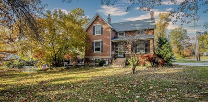 925 S Berry  Road, Kirkwood