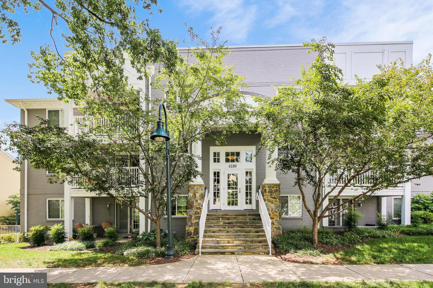 4189 S Four Mile Run Drive Unit 202, Arlington, 22204