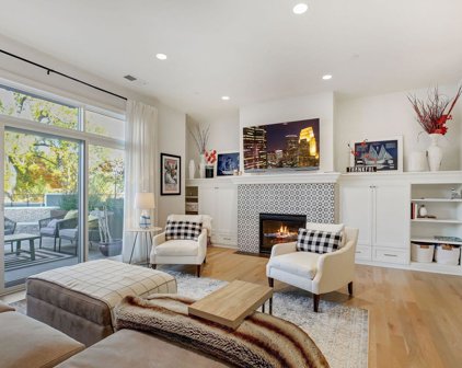 935 Lake Street E Unit #208, Wayzata