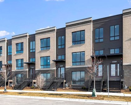 2217 Parkside Drive, Schaumburg