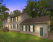 9 N Park Place, Hyde Park image