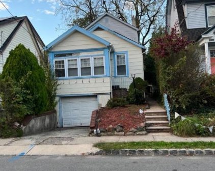 200 Franklin Ave, Maplewood Twp.