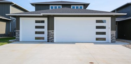 200 E Ivy Rd, Tea