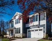 100 James  Se Drive SE, Vienna image