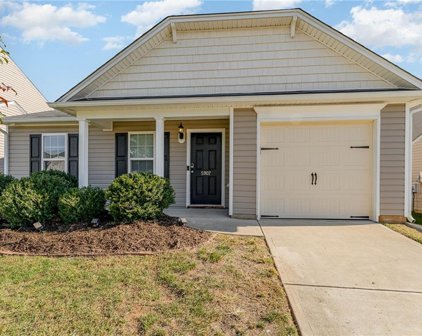 5907 Odenton Lane, Pfafftown