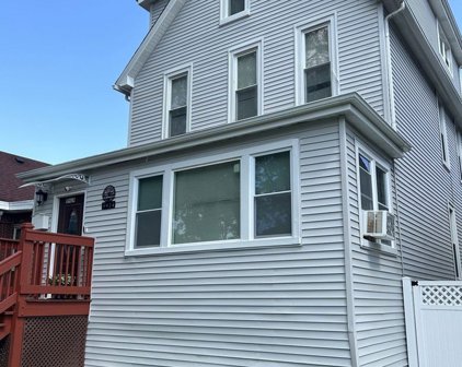 5924 W Superior Street, Chicago