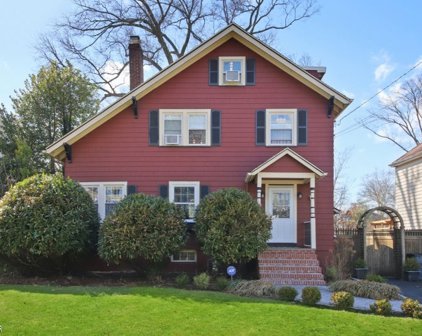 784 Carleton Rd, Westfield Town