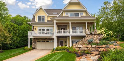 5160 Greenwood Circle, Greenwood