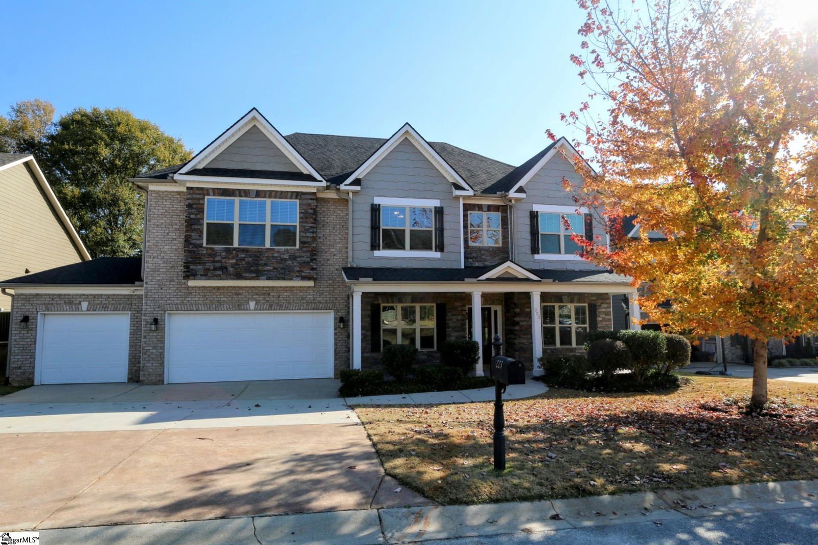 223 Peters Glenn Court, Simpsonville Home for Sale Kilgore Farms Real